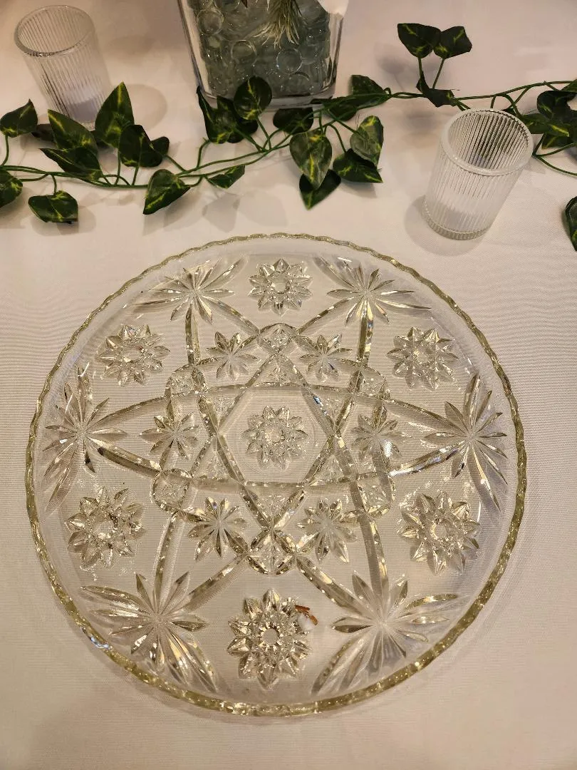 Cut Glass Star Pattern Serving Platter 11 in Diameter