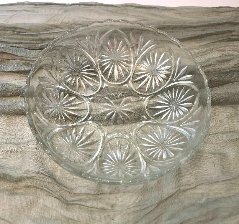 Cut Glass Bowl Scalloped Edges With Oval Designs 7.75 in Diameter