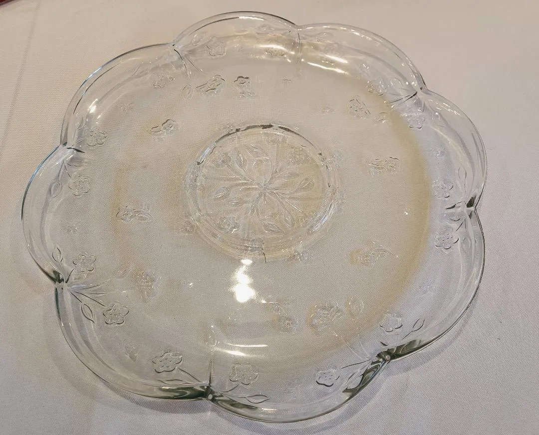 Glass Floral Serving Platter Scalloped Edges 12 in Diameter