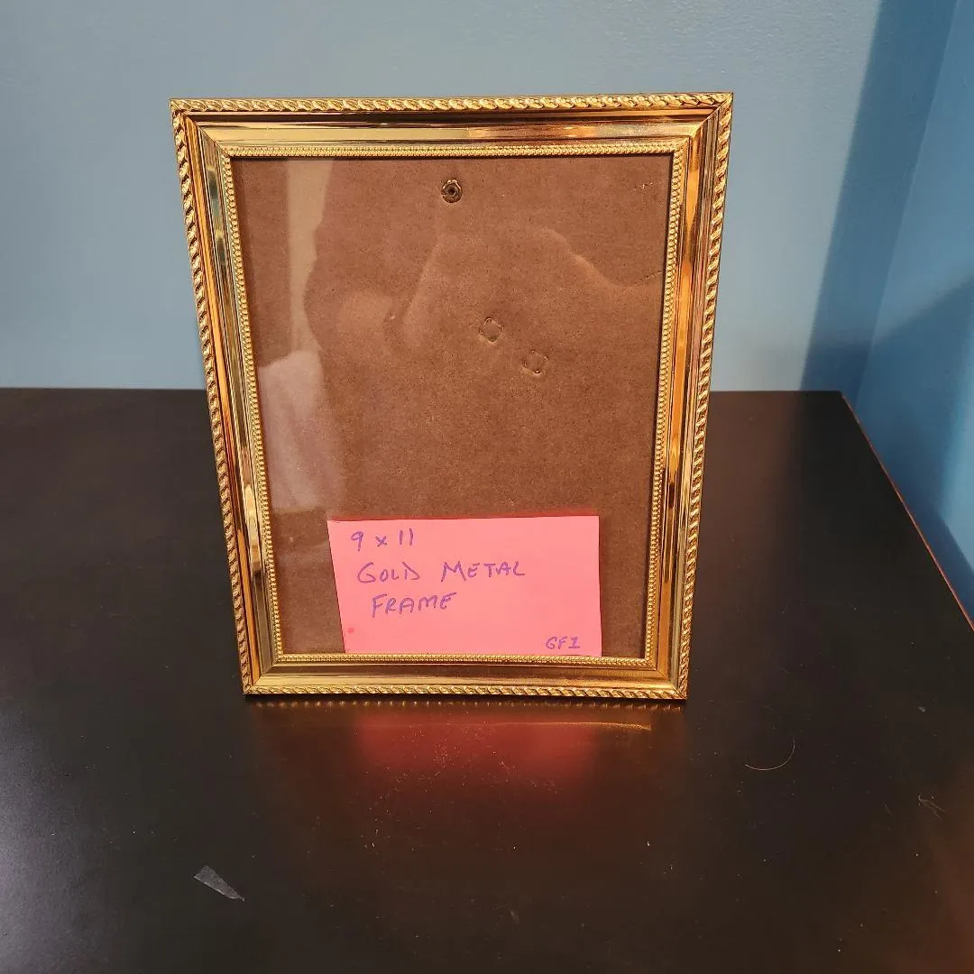 Golden Frame 9 in x 10.5 in Easel Back  Memory Photos Signage Menus  GF1