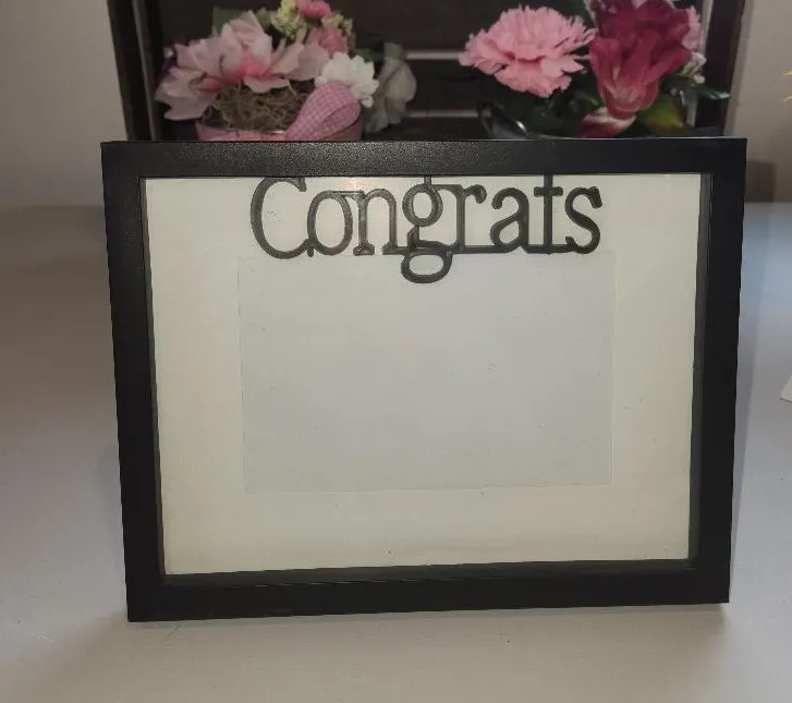 Black Frame Easel Back Says Congrats for Graduation