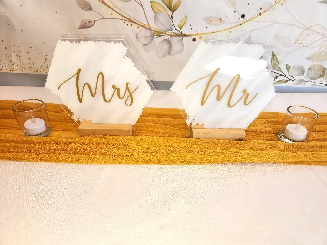 Golden Yellow Table Runners Wavy     (QTY 9)