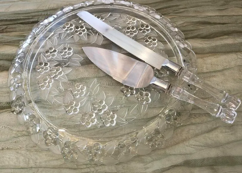Cake Server Clear  Acrylic & Silver Colored Set