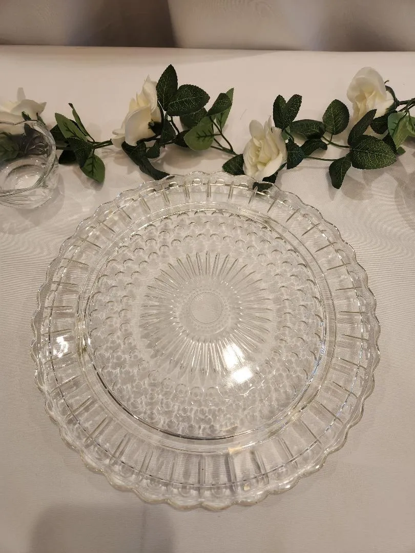 Cake Plate Footed Press Glass Sunflower Pattern 11 in Diameter
