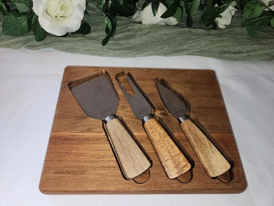 3 Piece Wooden Cheese Knives Set   (QTY 1)