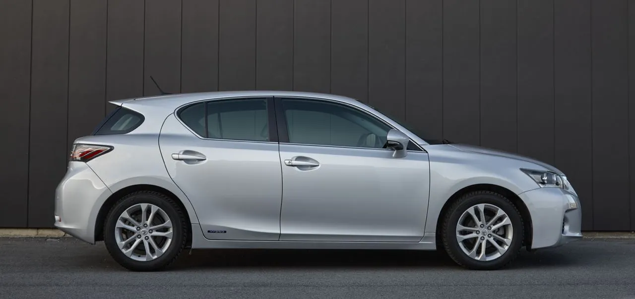 Lexus CT200H