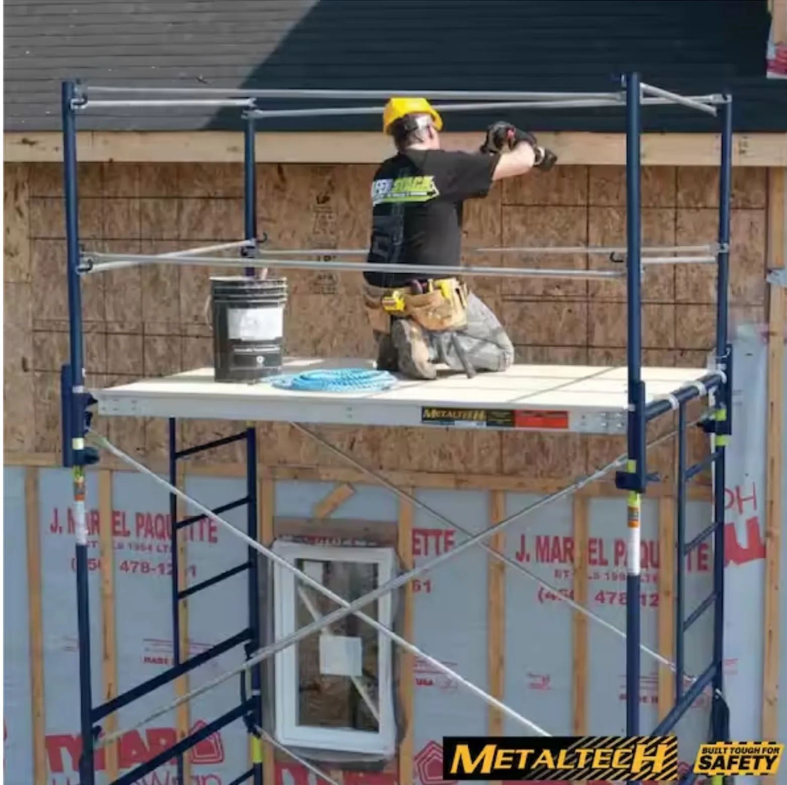 Scaffolding w/aluminum platforms