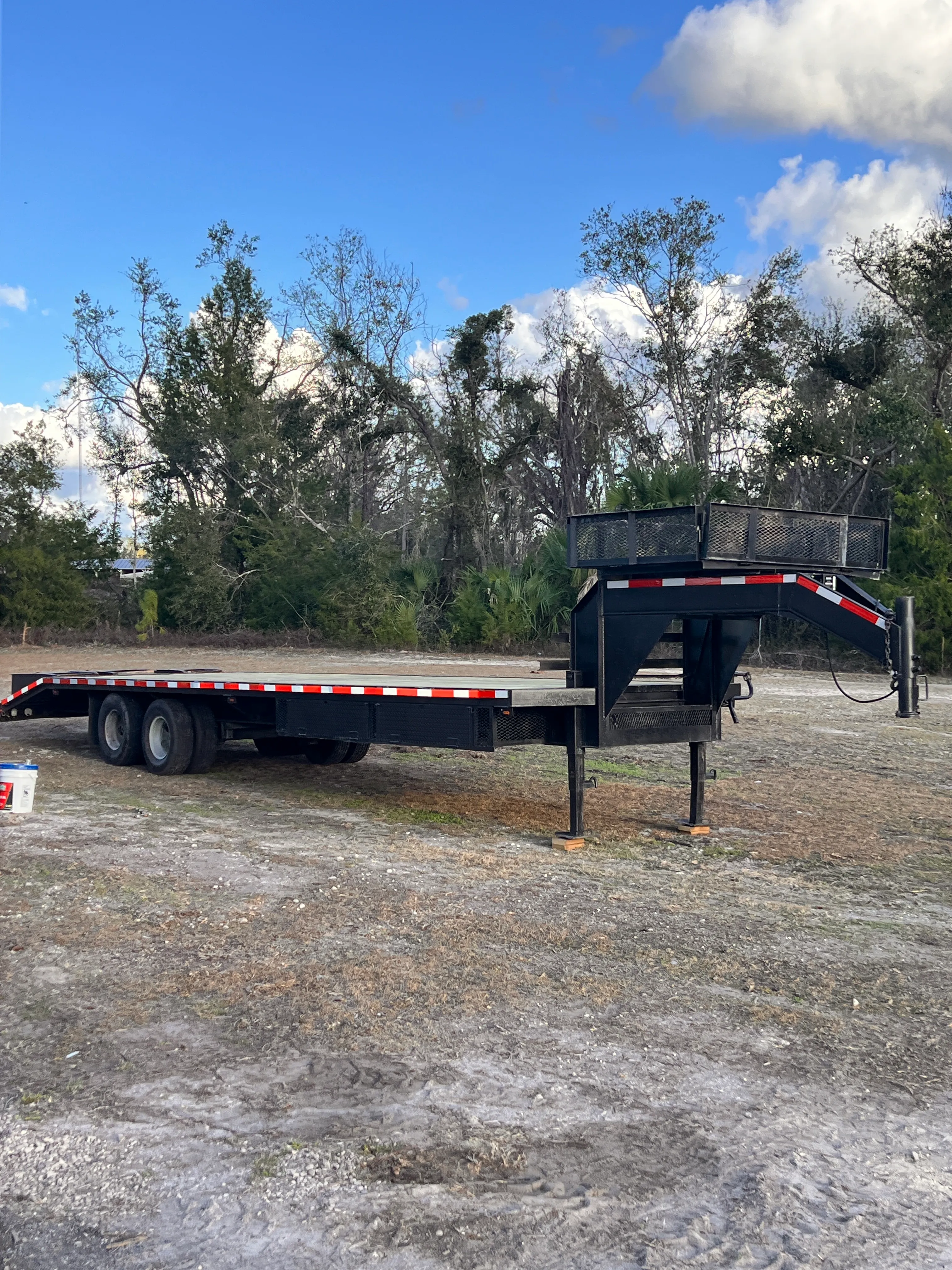 33' Gooseneck Trailer w/5' Dovetail 20klbs GVWR