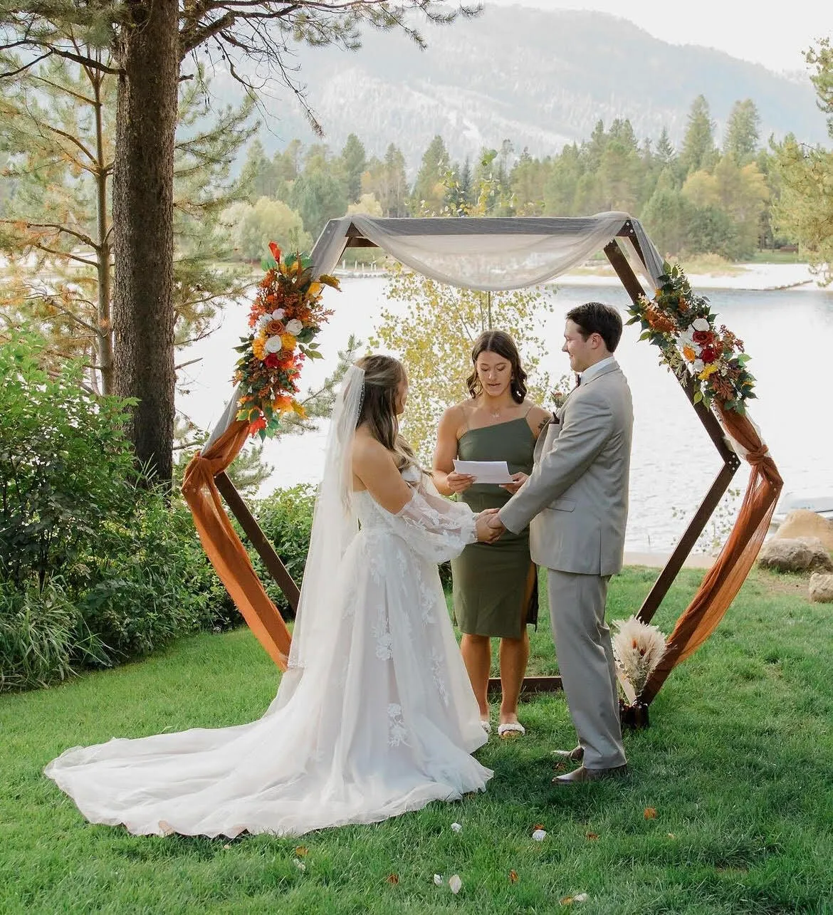 Hexagon (Double) Wedding Arch