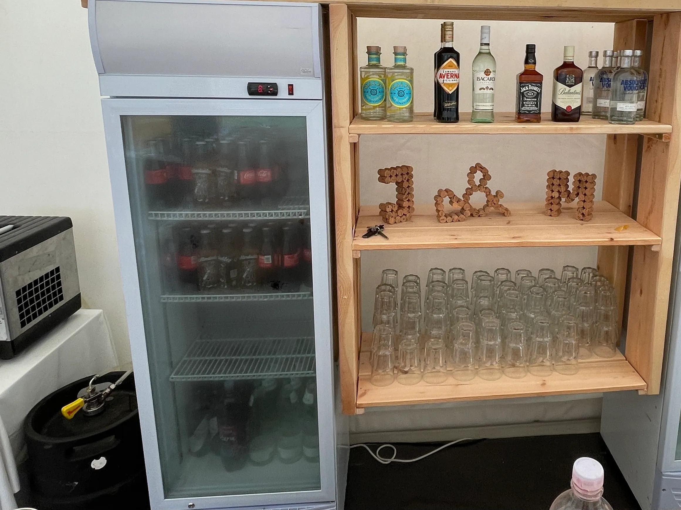 Getränkekühlschrank weiß