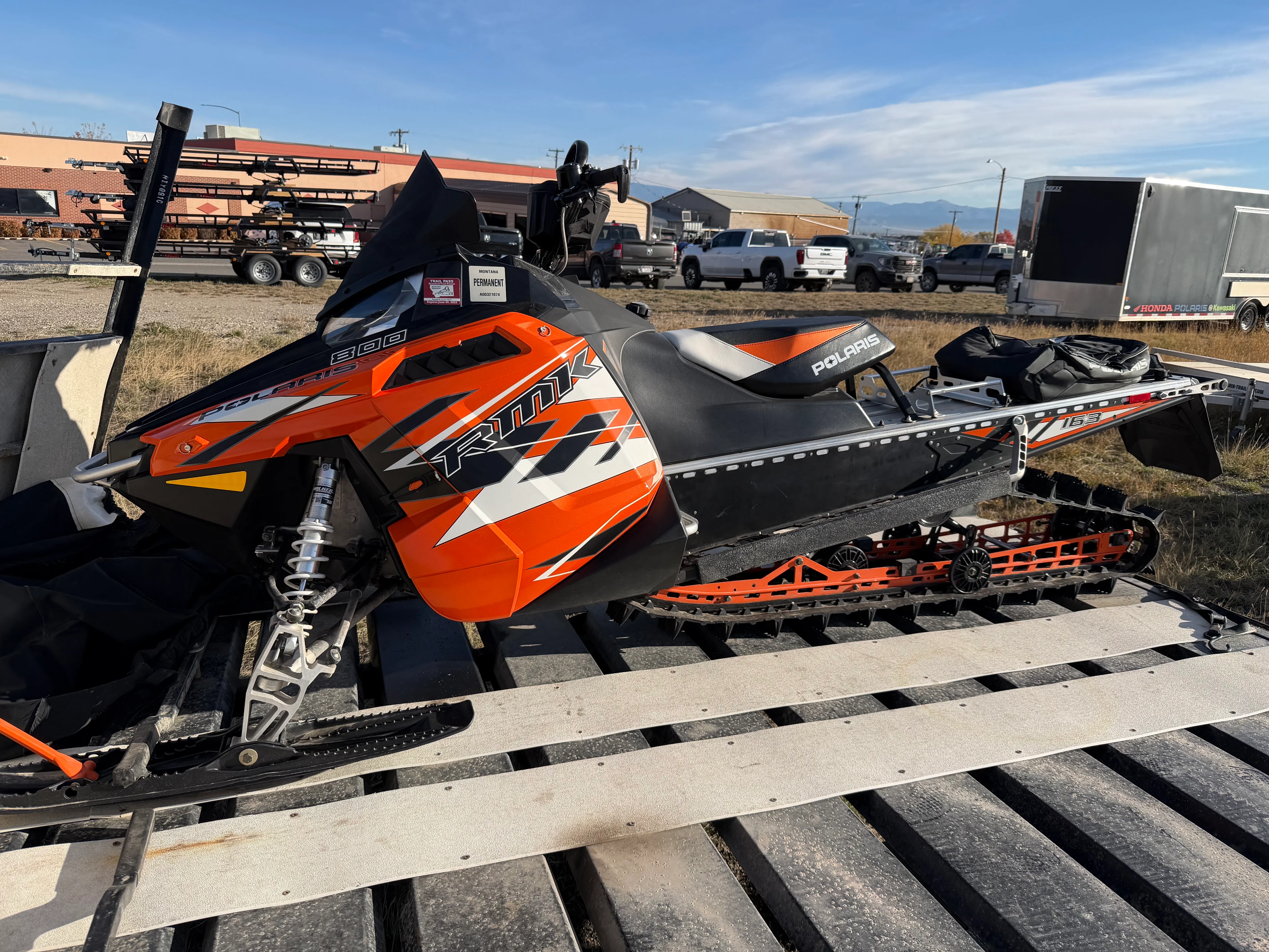 Polaris Snowmobile - 800cc 163" track