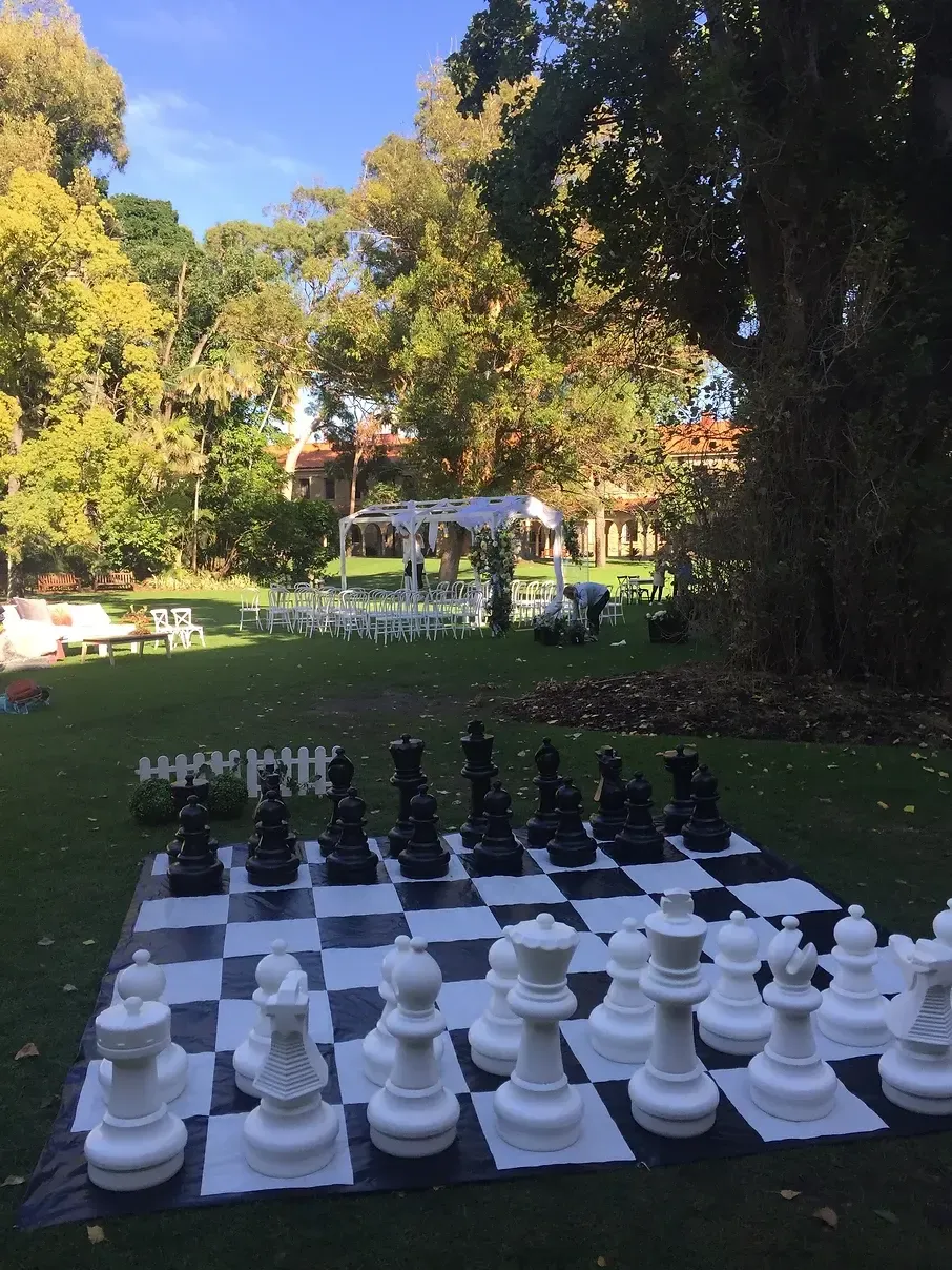 Giant Chess (3x3M)
