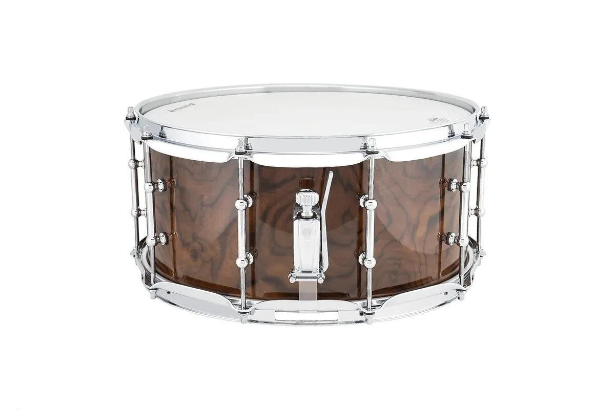 Ludwig Universal Series 6.5"x14" Snare Drum - Walnut