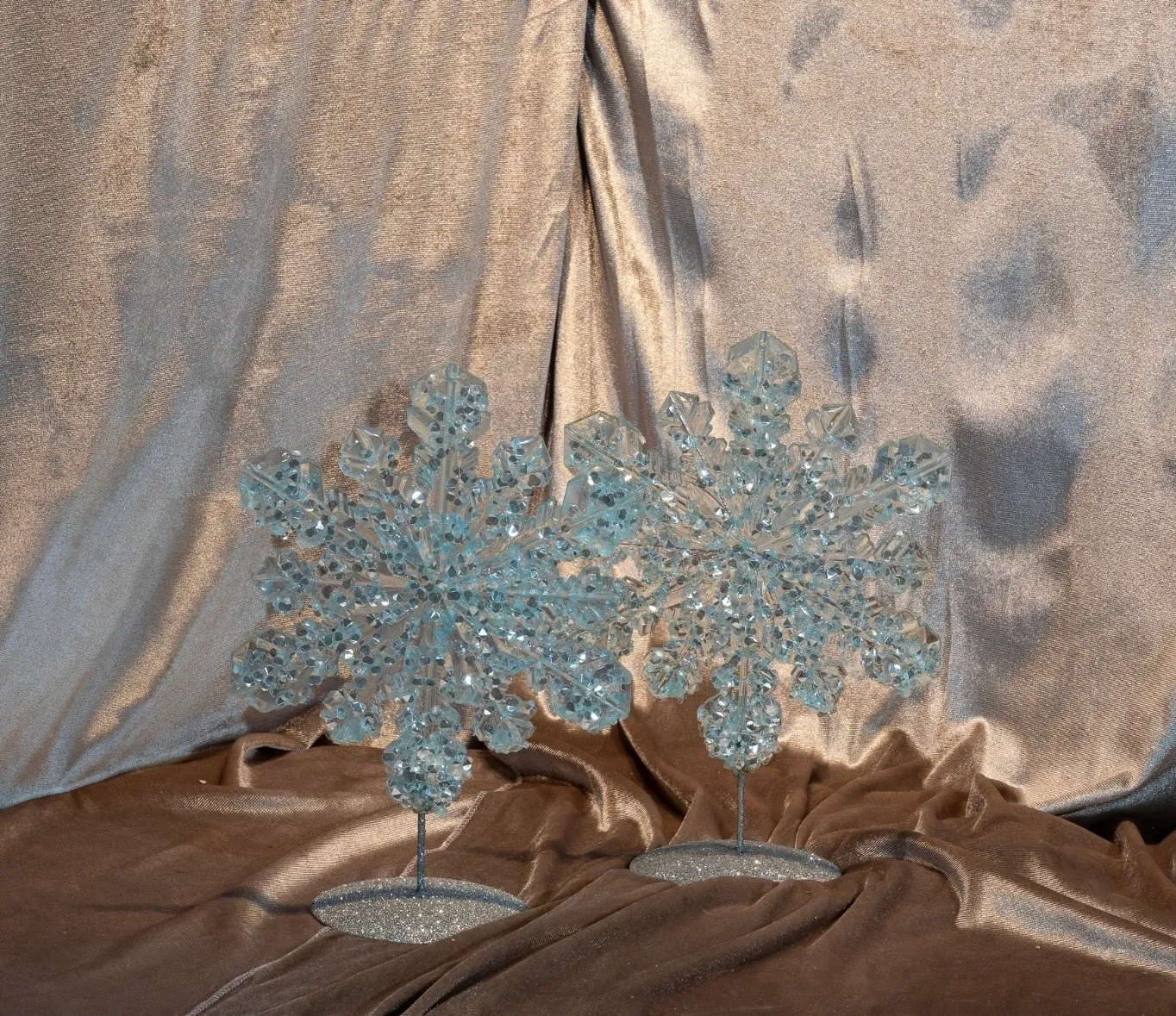 Sparkling Snowflake Decor Stands