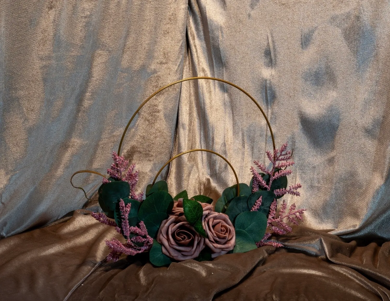 Double Circle Floral Display Stand