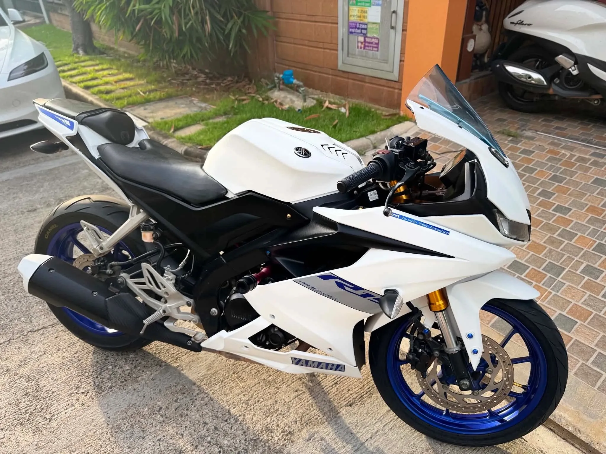 Yamaha YZF-R15 V3 (2021) Custom Matte White Freshly Serviced