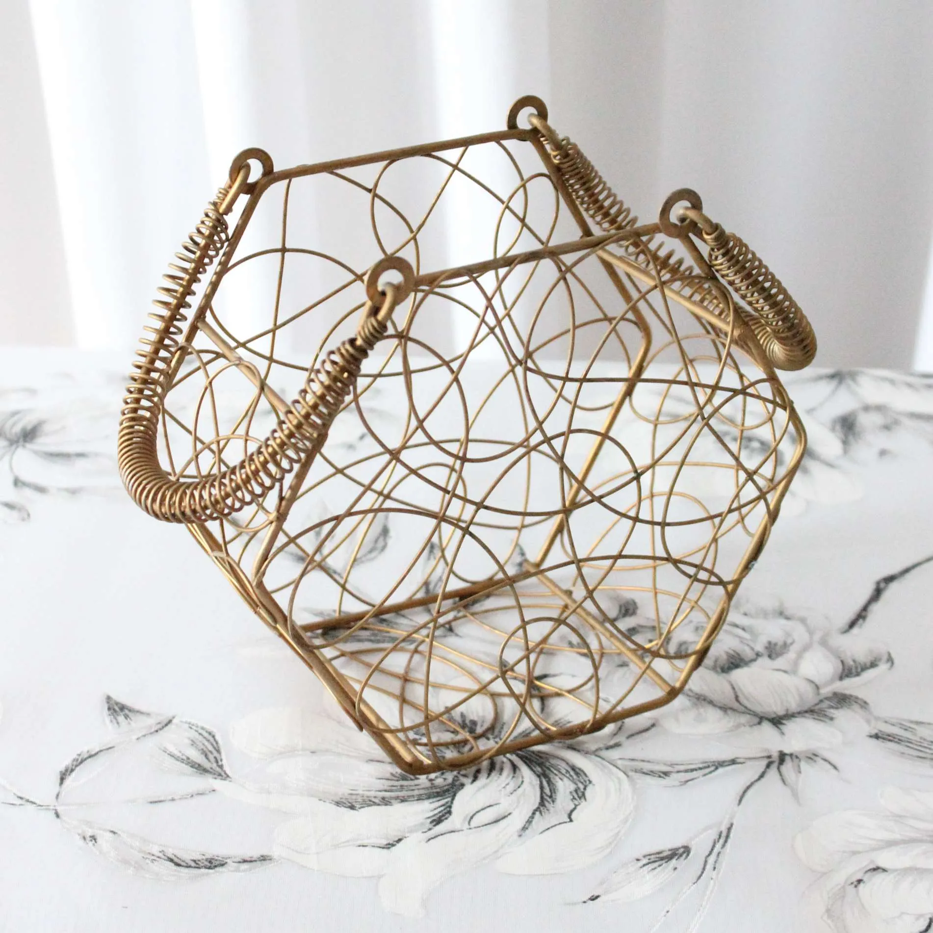 Flowergirl Basket - Swirl