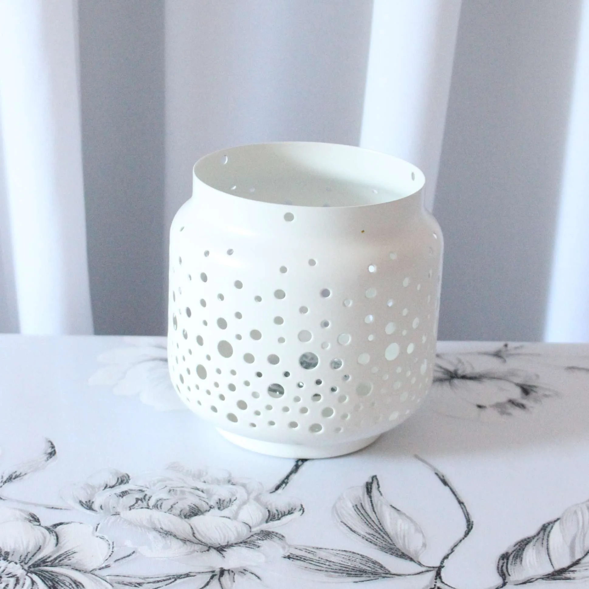 Flowergirl - White Metal Lantern