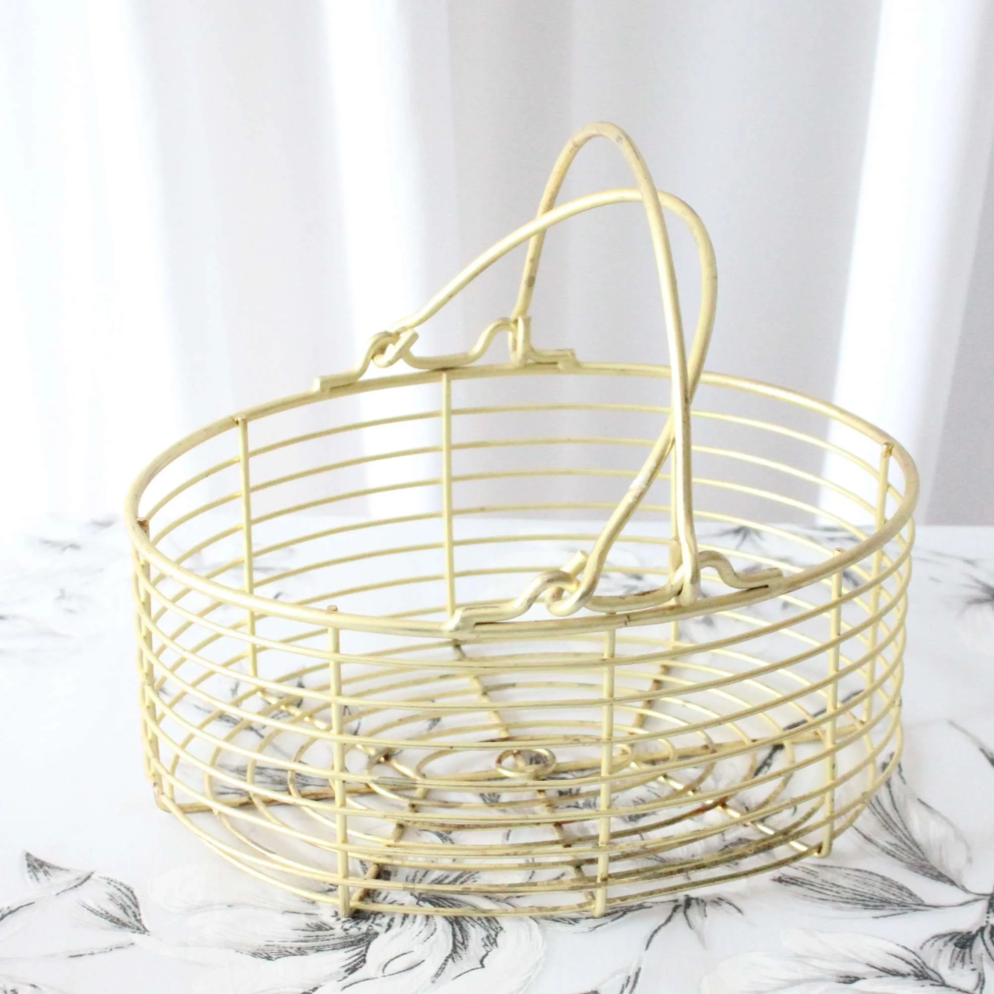 Flowergirl Basket - Golden