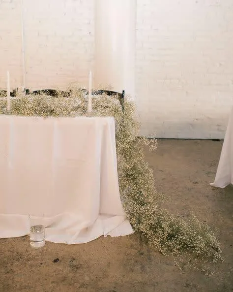 Baby's Breath Head Table Décor