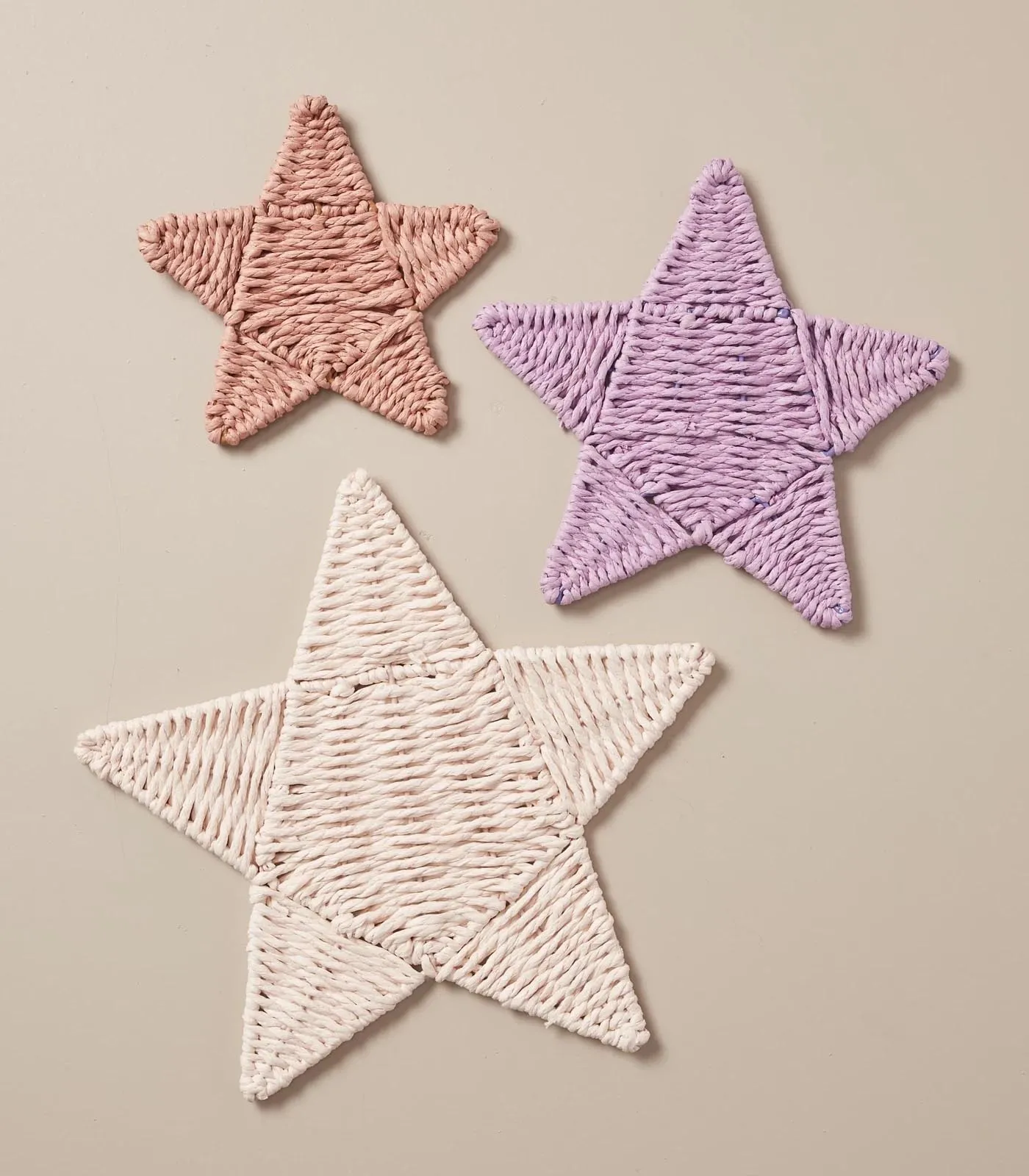 Stars woven decoration