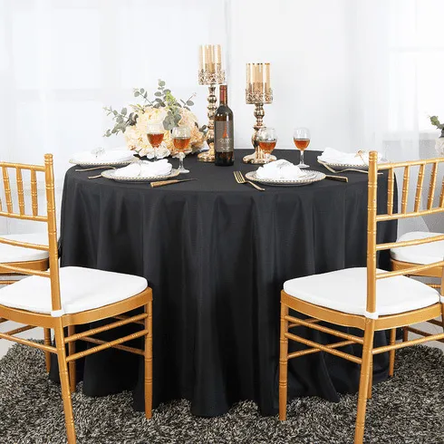 Black round tablecloth 