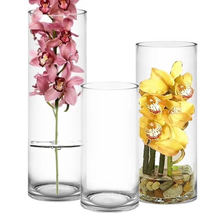 Set of floral arrangements in vases ( 3 off) 