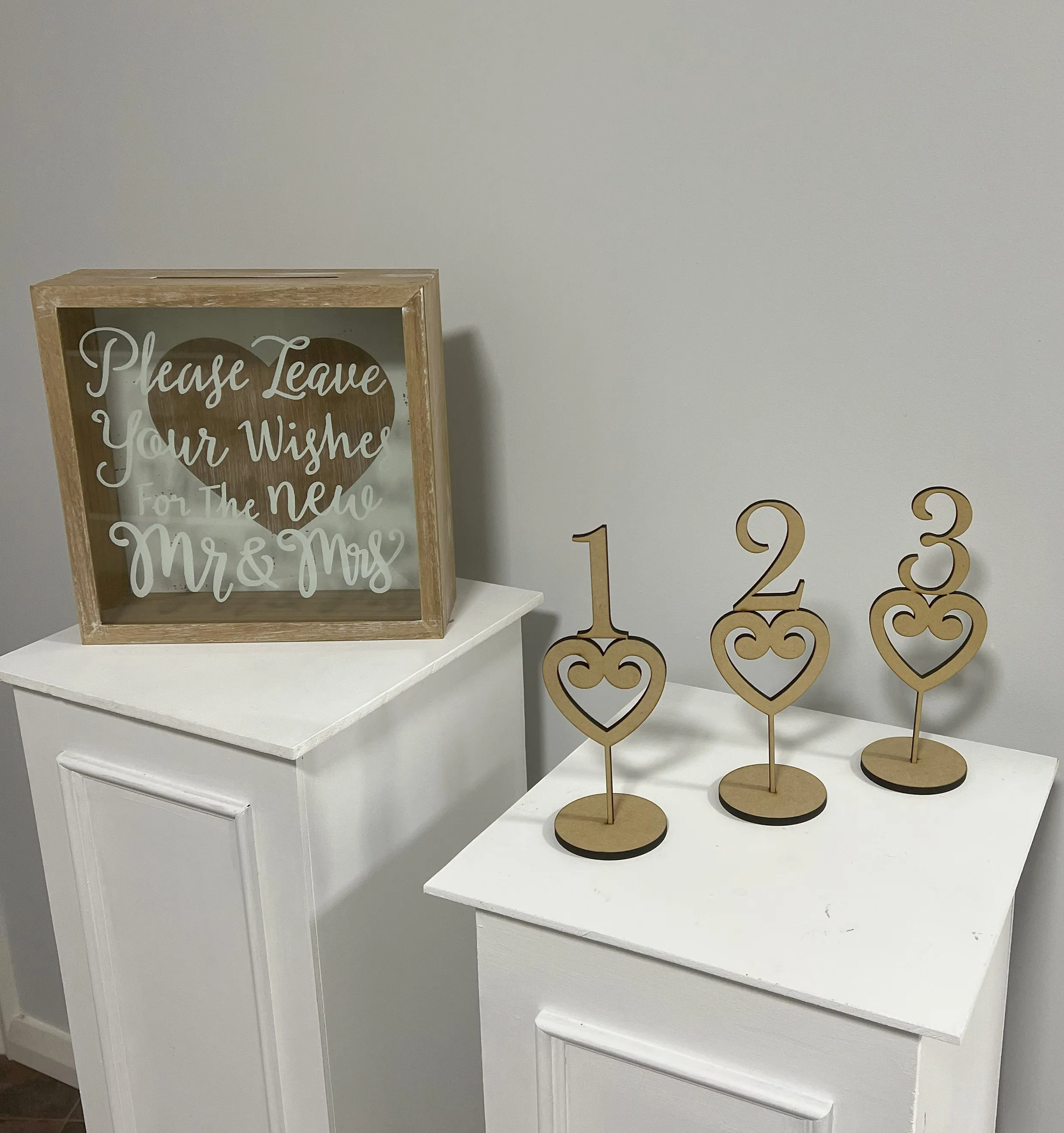 Wishing well rustic light brown