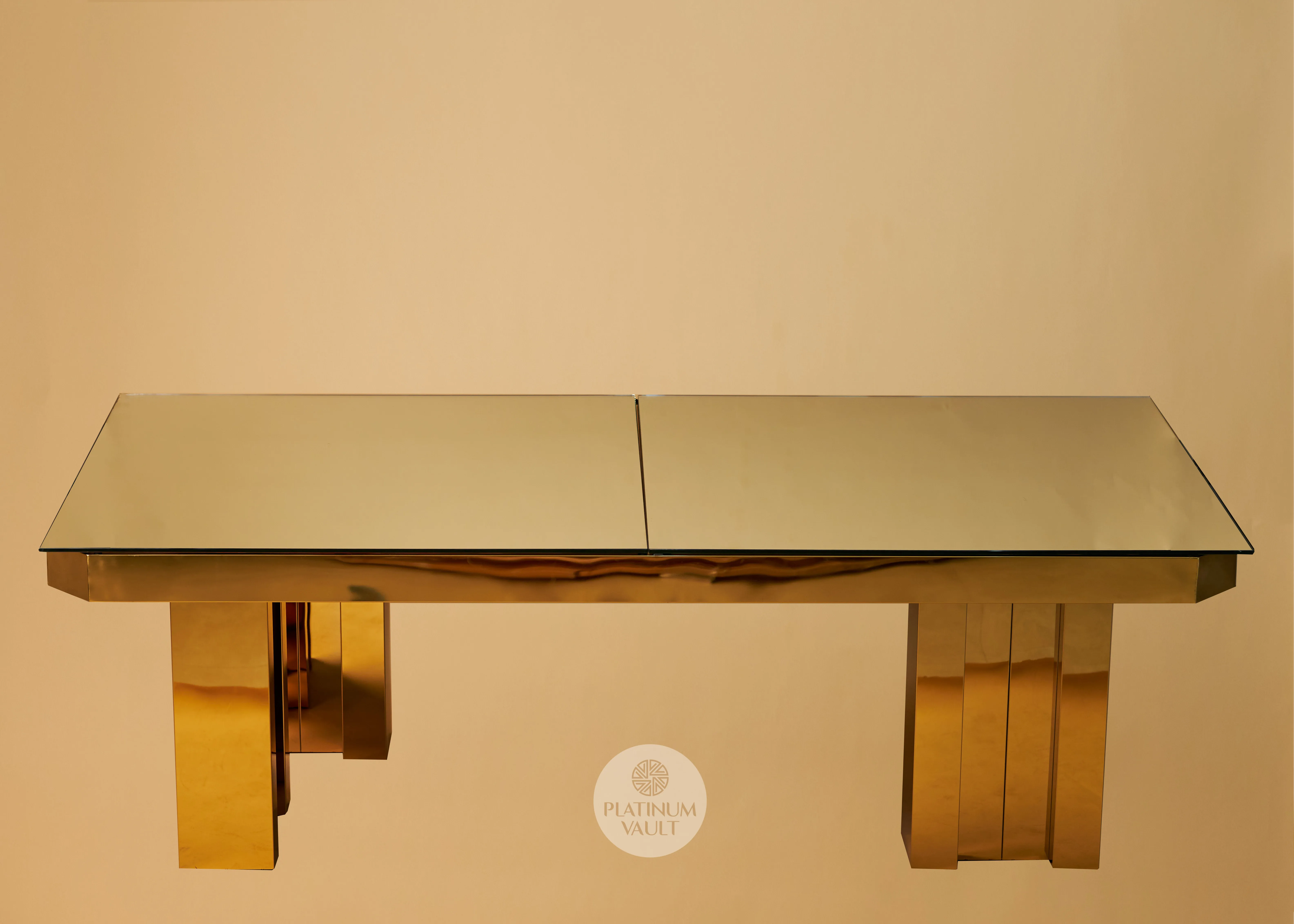 Granada Oro Table
