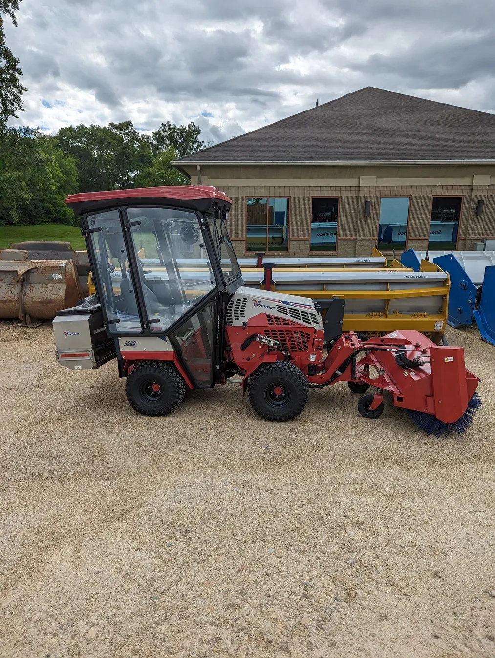 Ventrac 4520Y - New, Unused