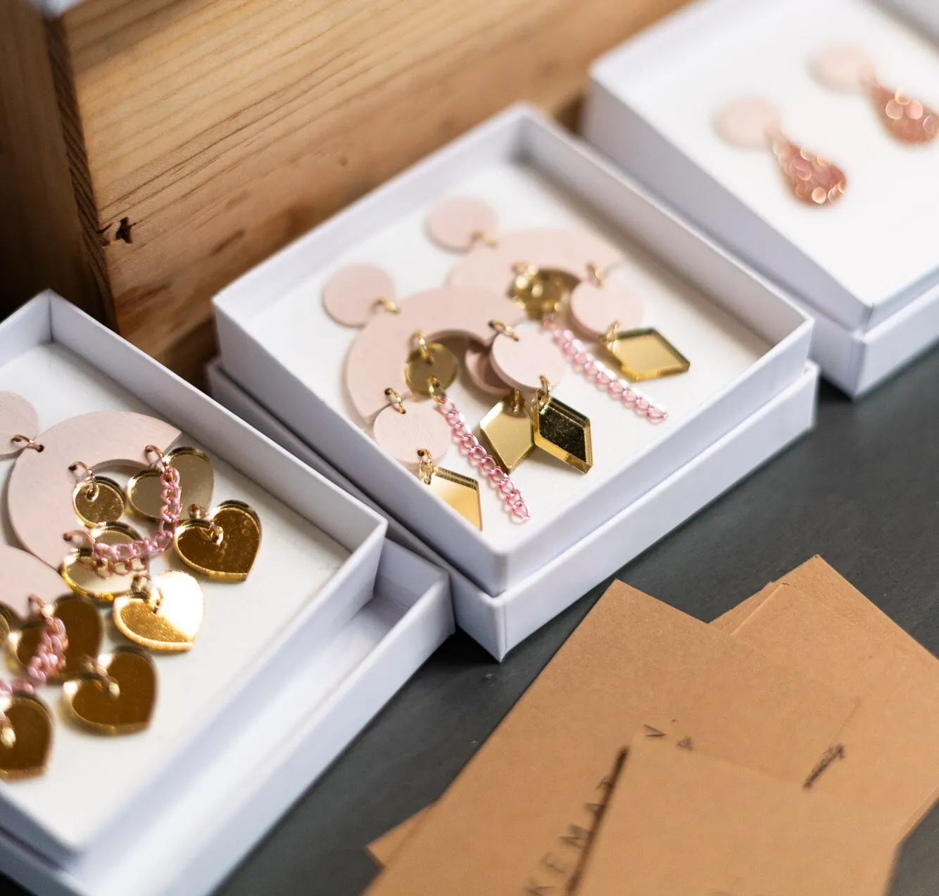 Valikoima ostettavia tuotteita