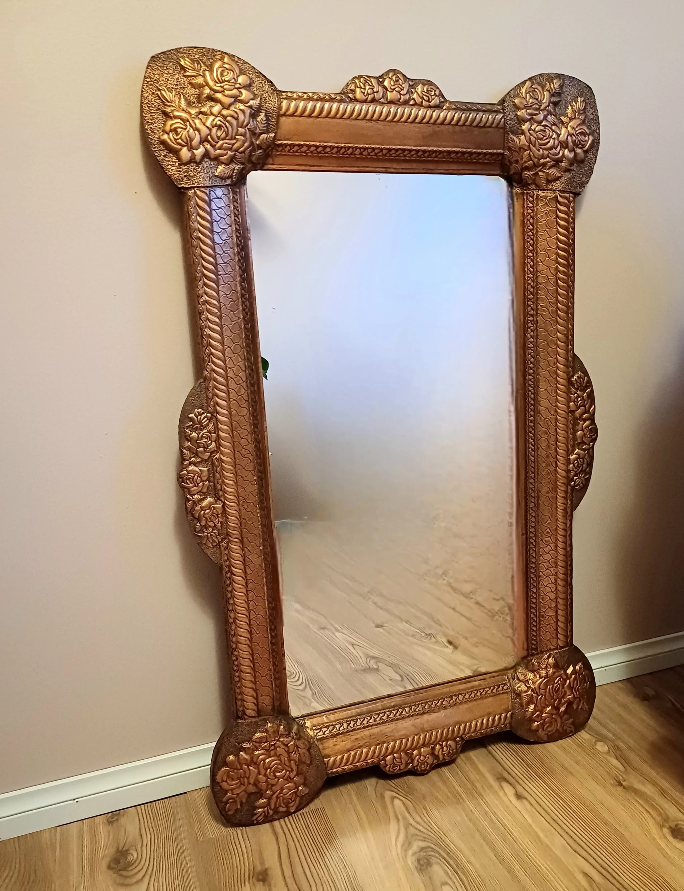 Koristeellinen peili 66x106cm