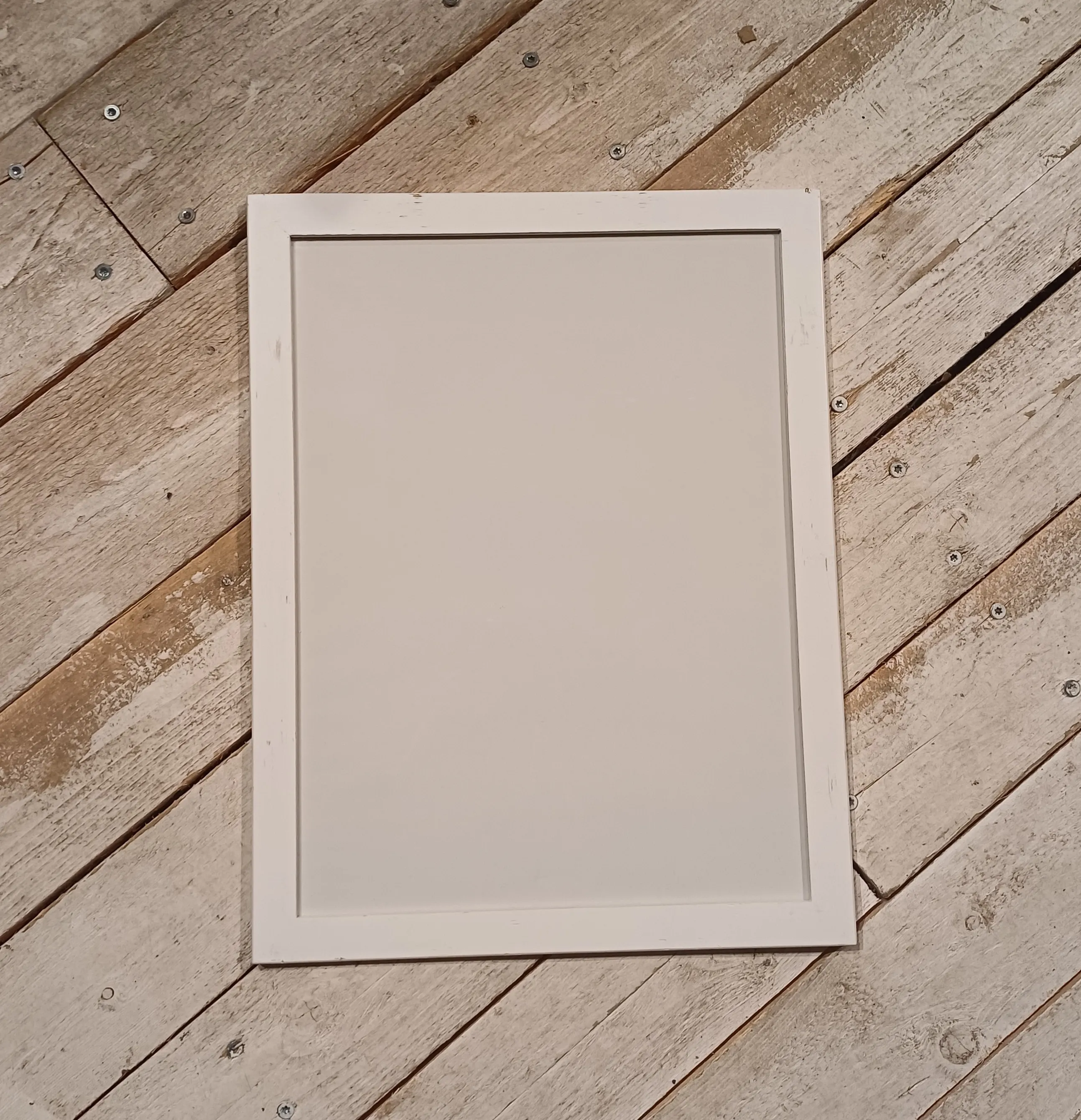 Valkoiset kehykset 30x40