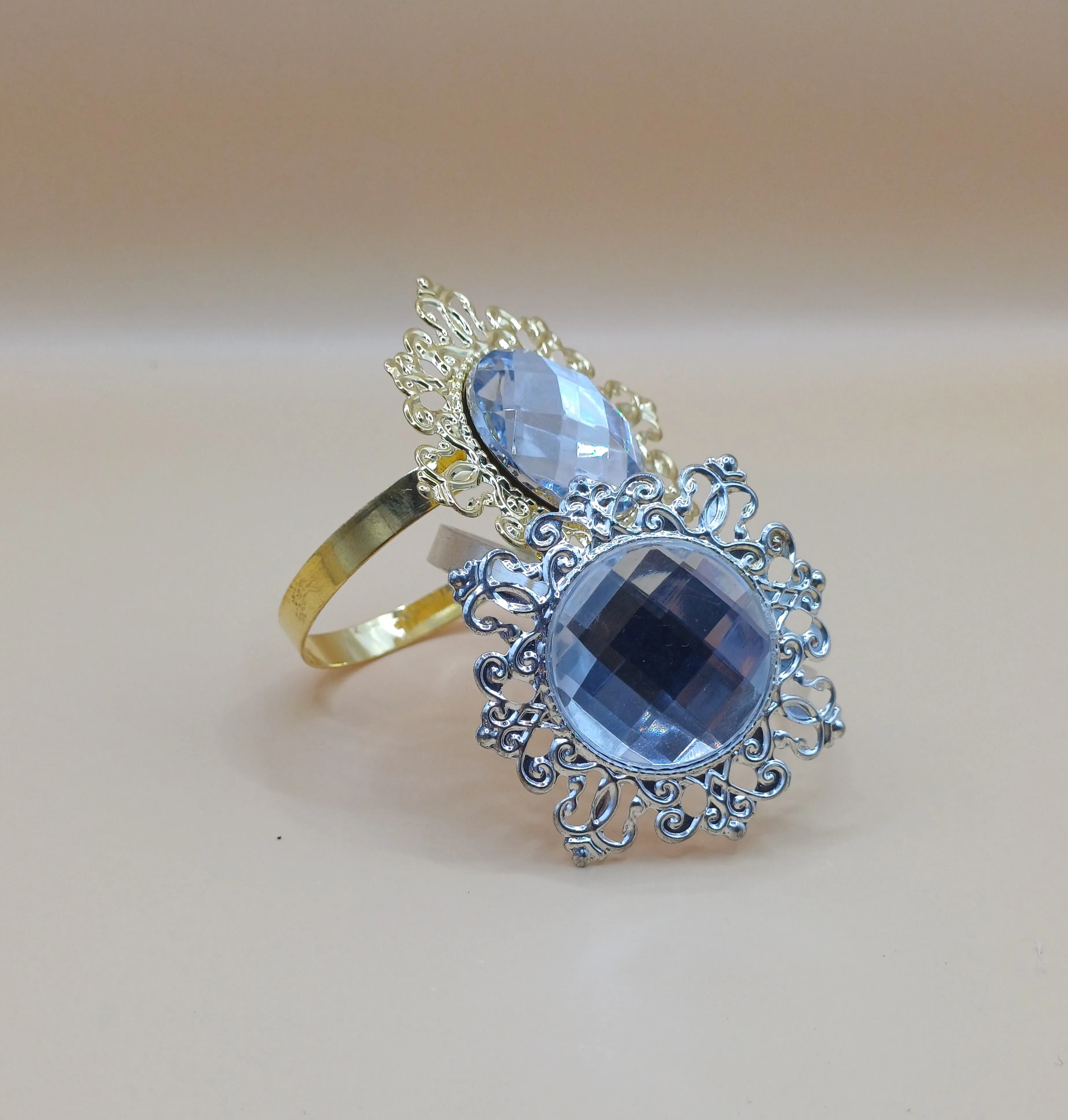 Lautasliina, timantit