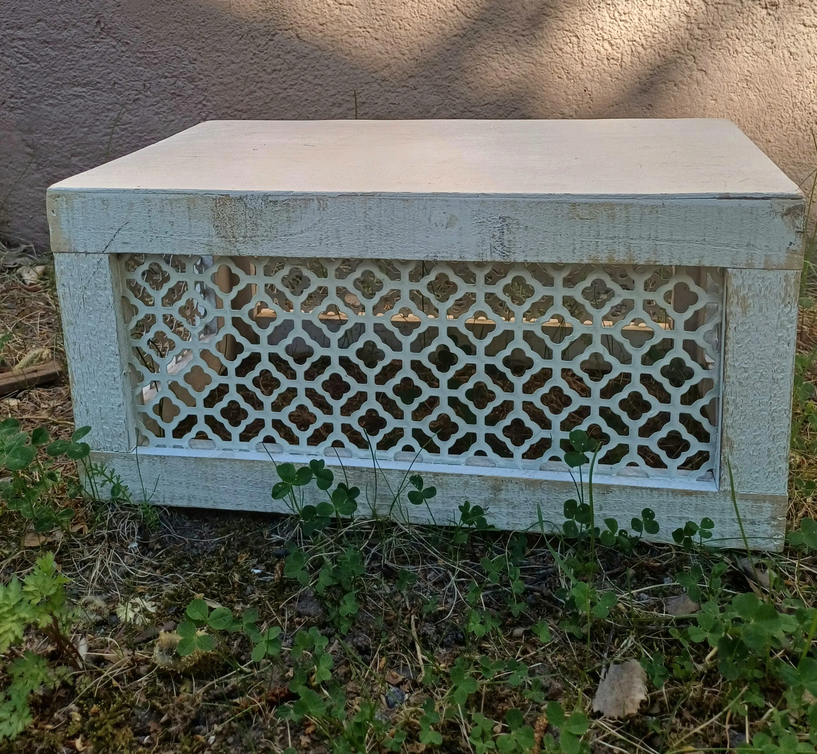 Pitsilaatikko, valkoinen