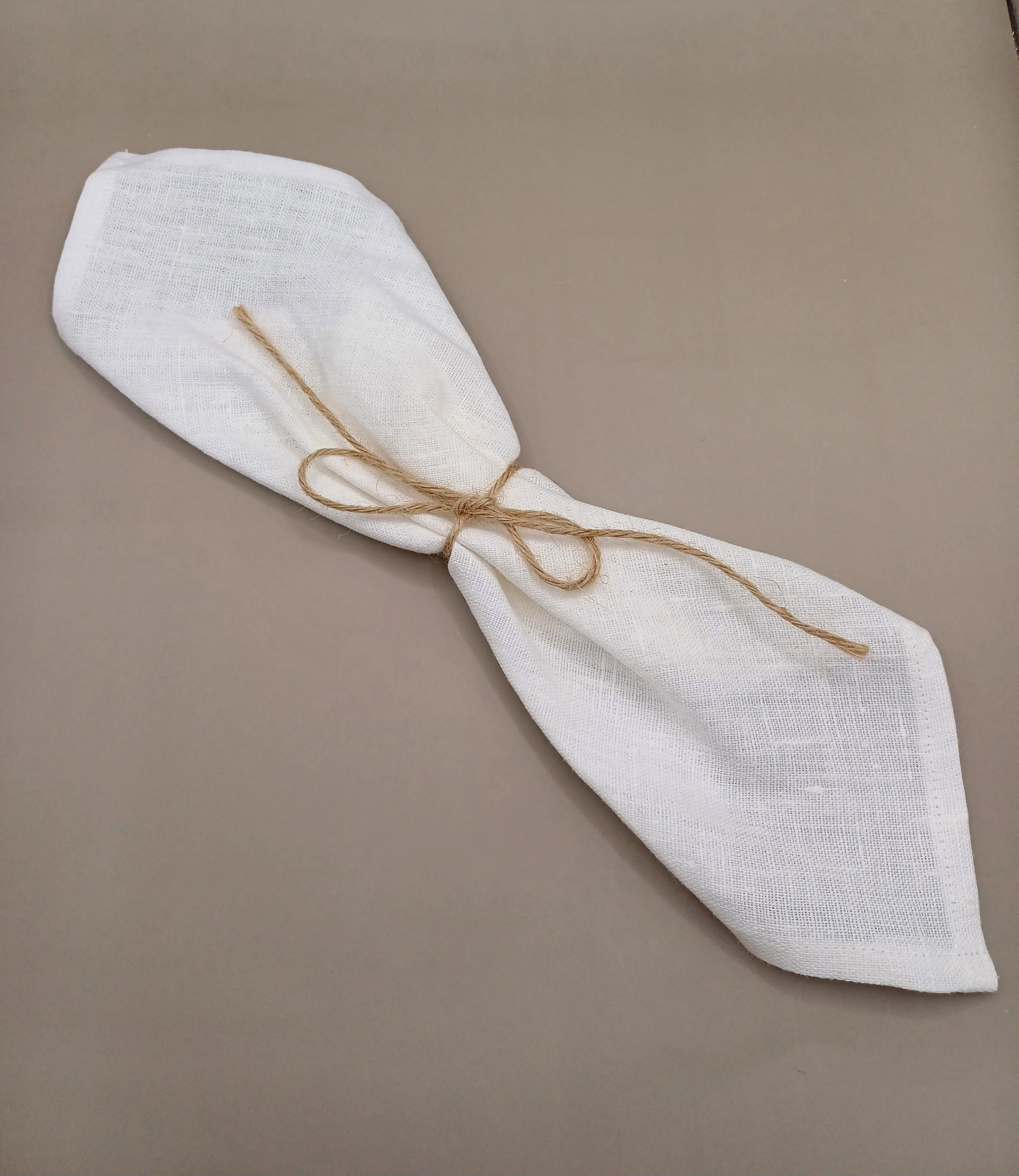 Lautasliinat, valkoinen