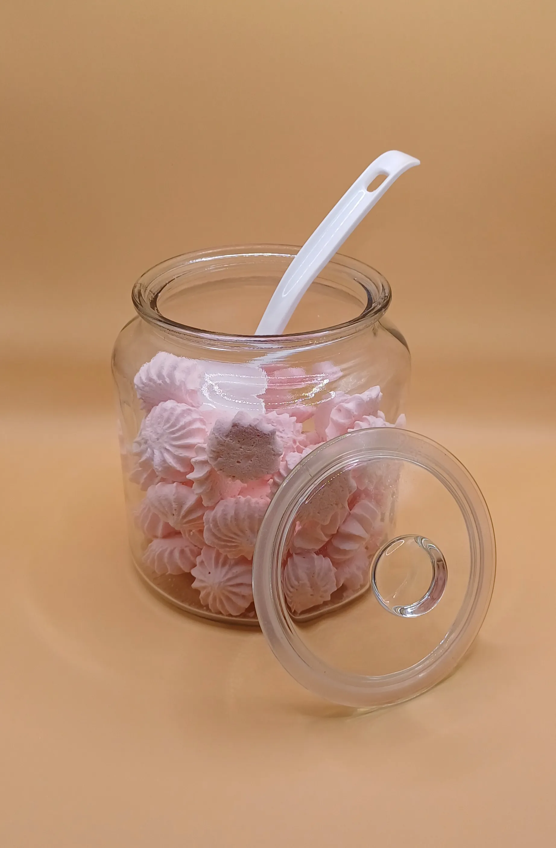 Karkkikippo kannella