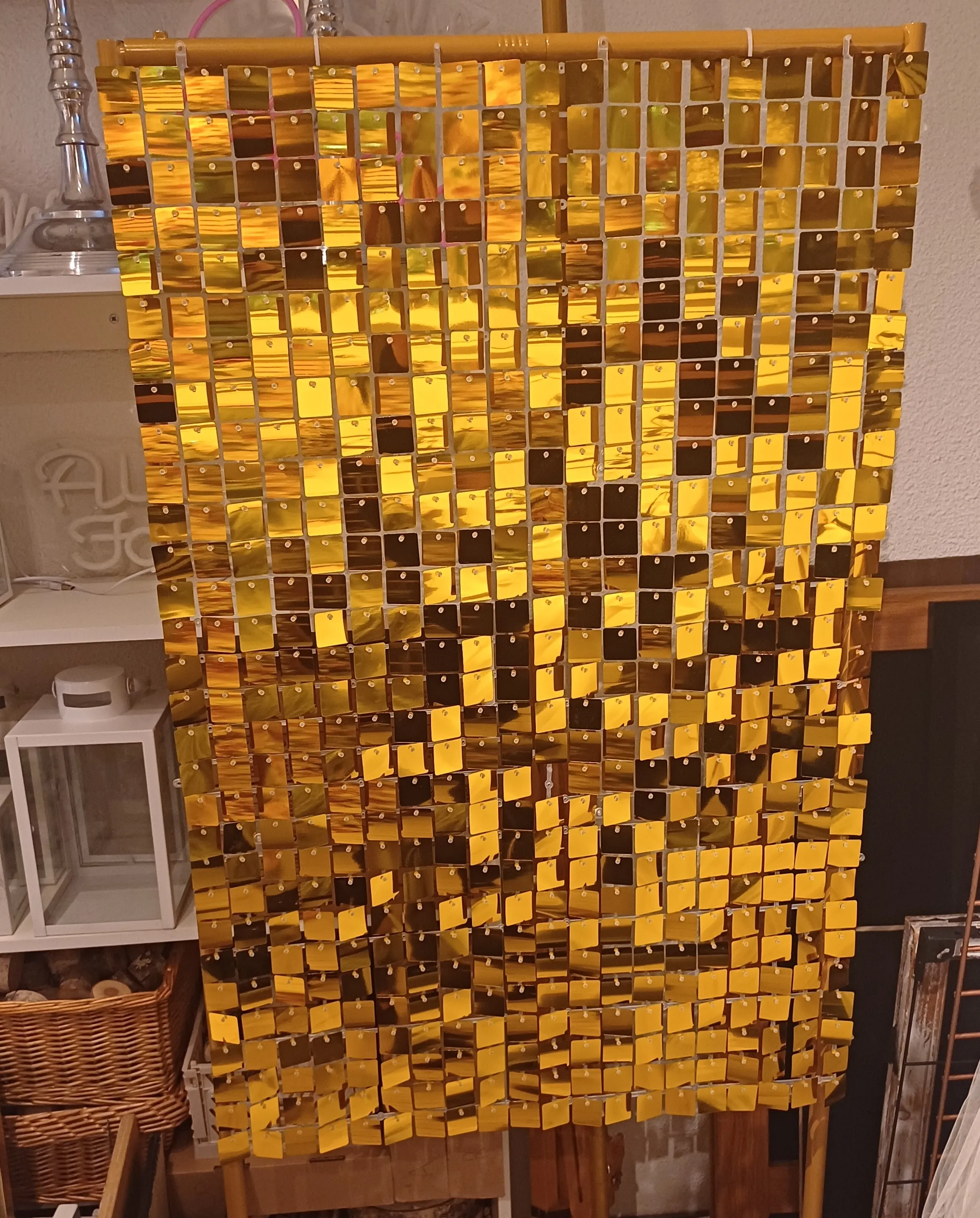 Kultainen seinäelementti 30x30cm