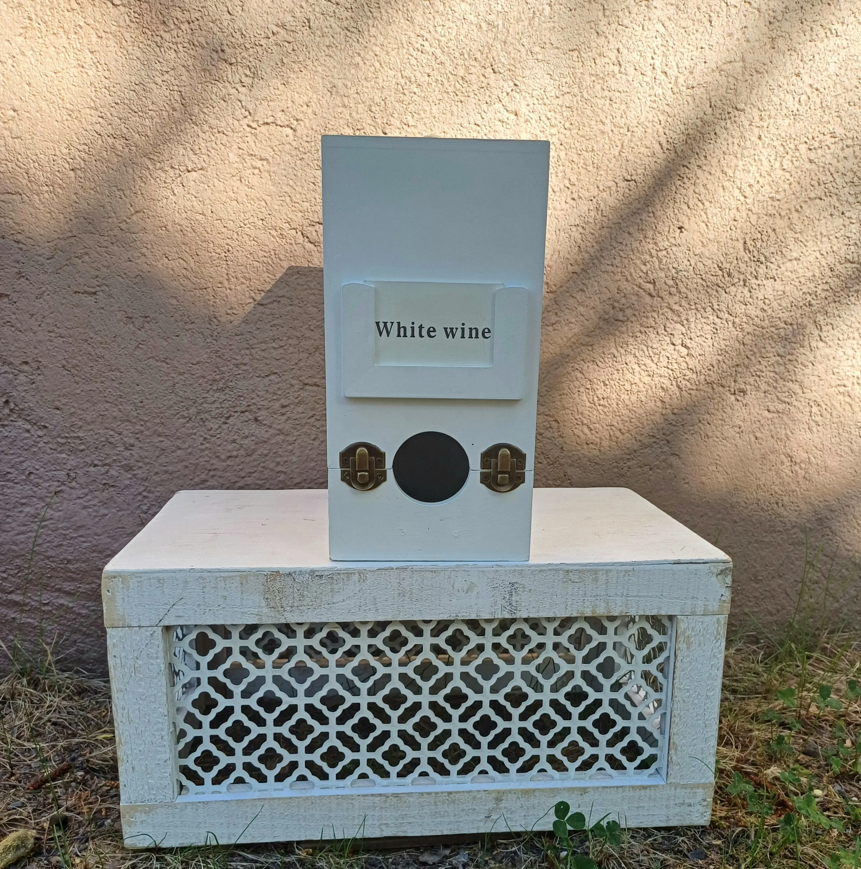 Pitsilaatikko, valkoinen