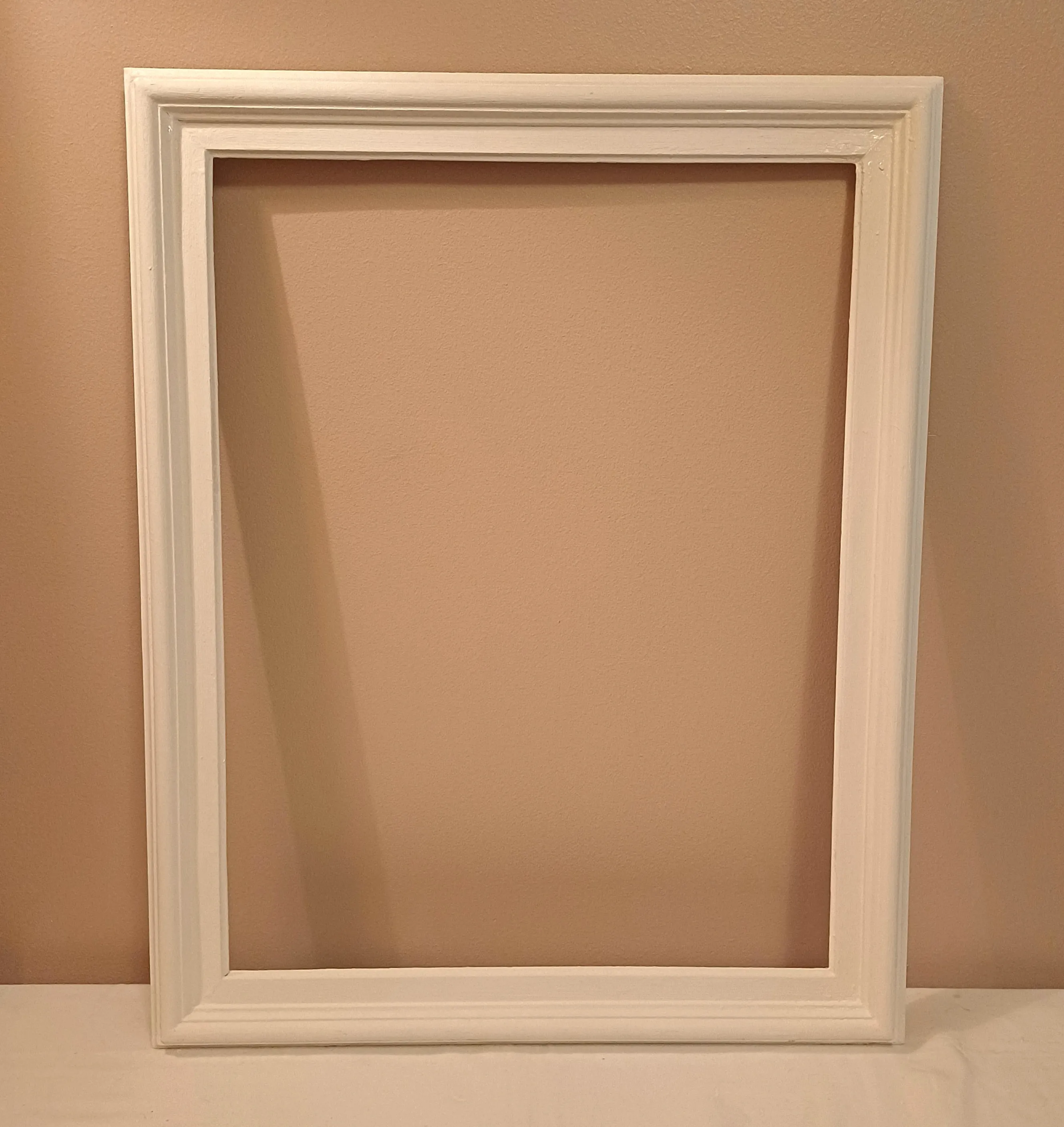 Valkoiset kehykset 64-65x78-79cm