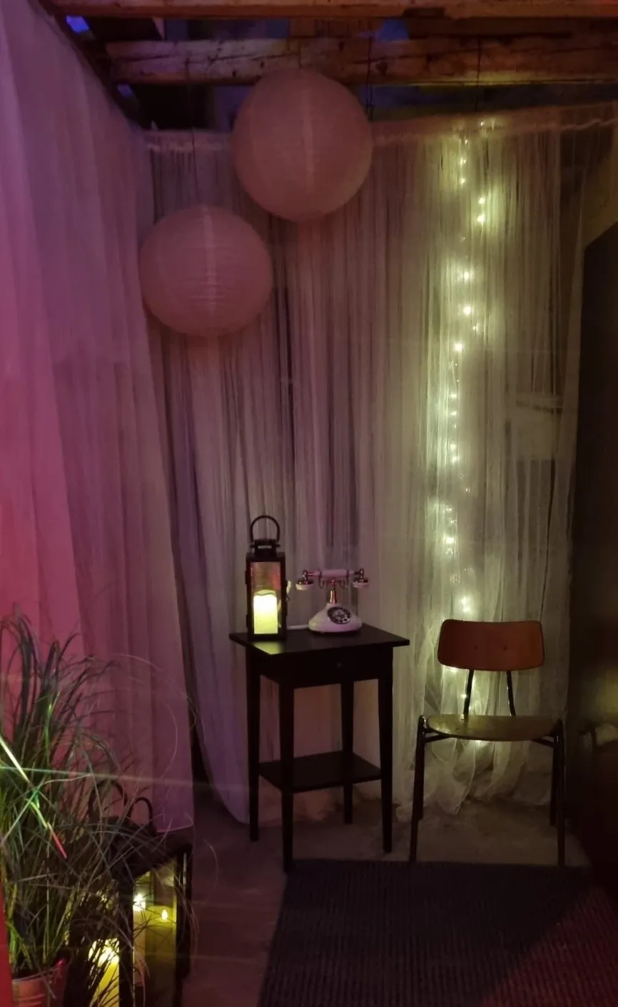 Äänivieraskirja, valkoinen