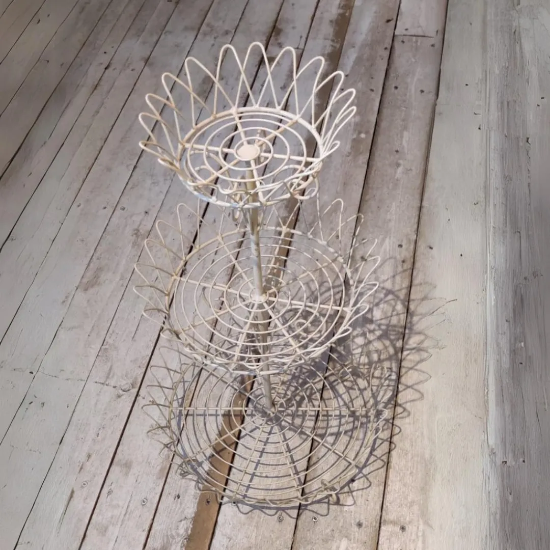 Kerrostarjotin, metallinen vaalea