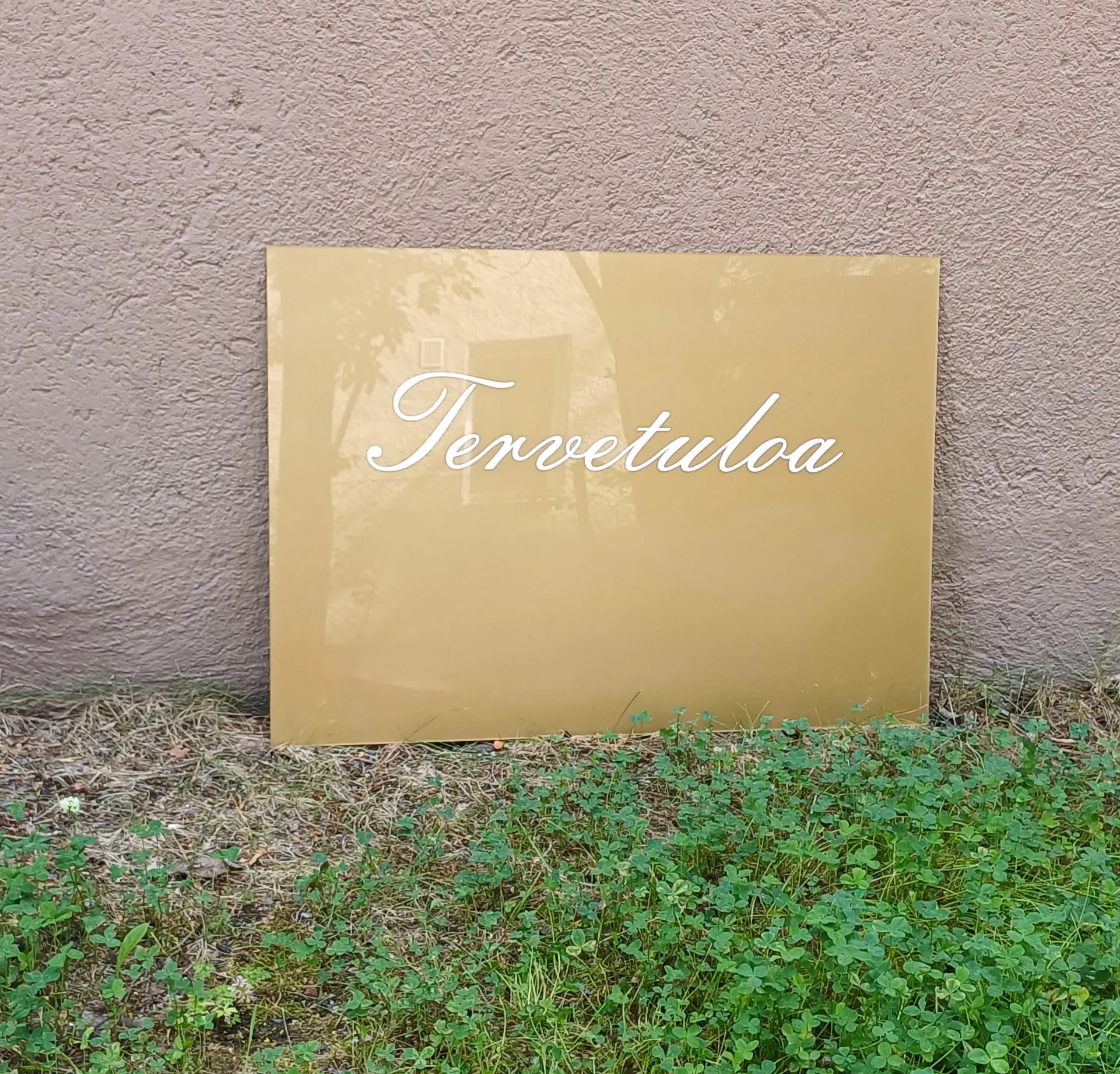 Tervetuloa -kyltti 50x70cm, kulta