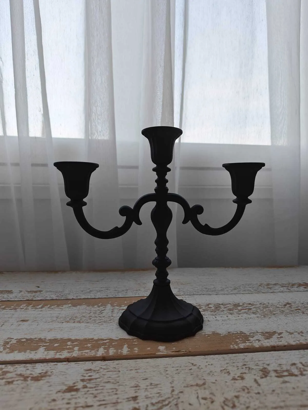 3-haarainen kynttilänjalka, musta