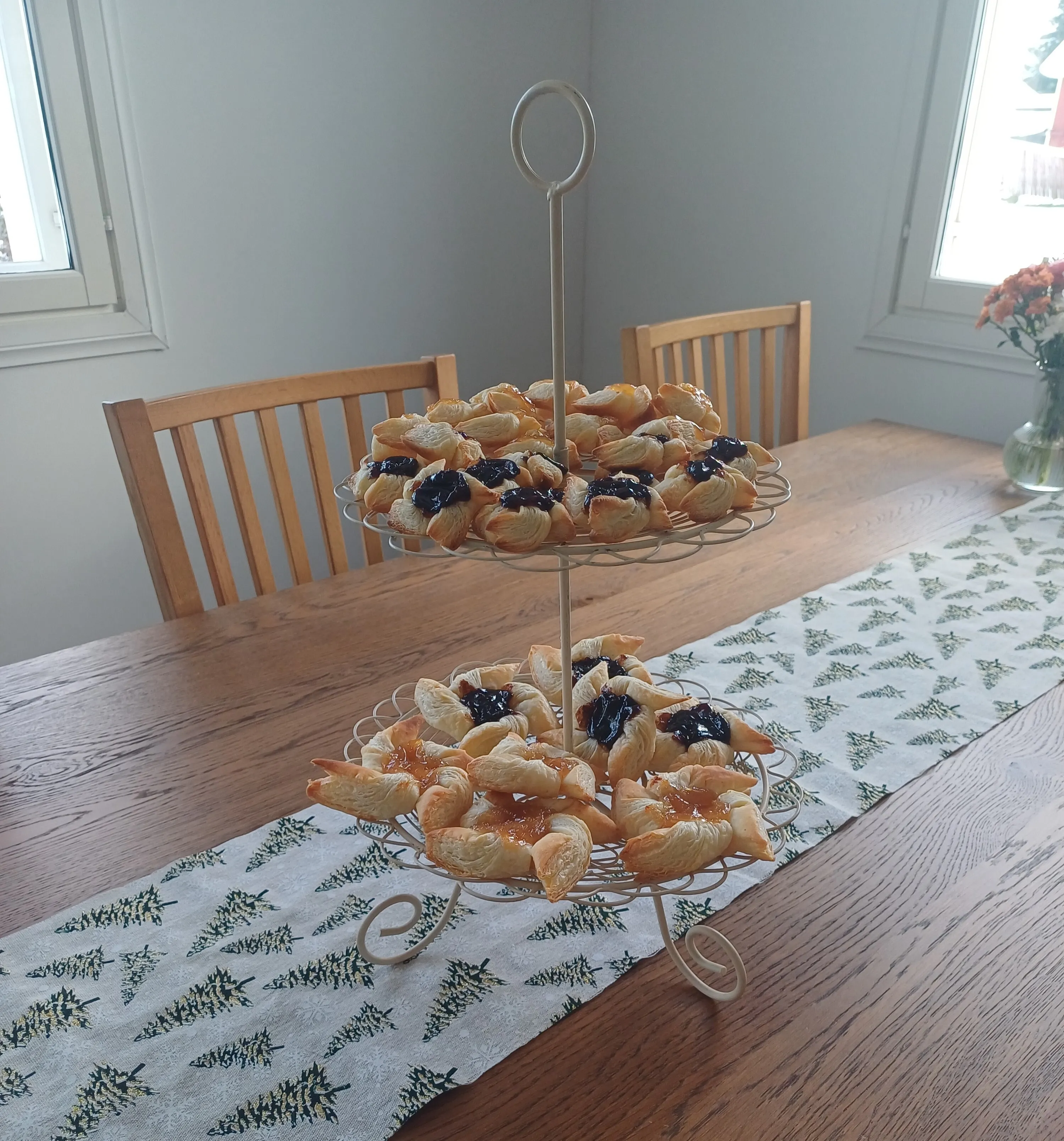 Kerrostarjotin, beige