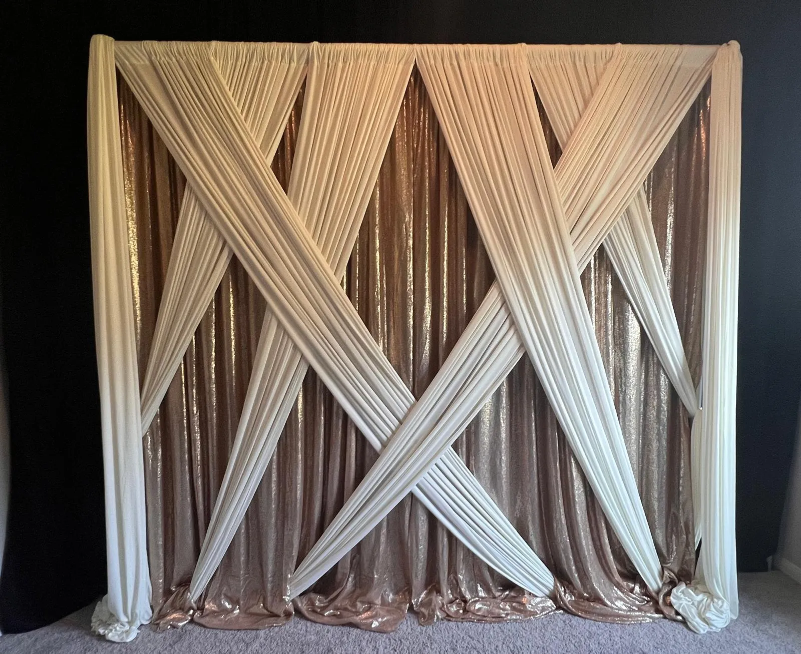 8' x 8' Cross pattern-Champagne Sequin/Ivory polyester