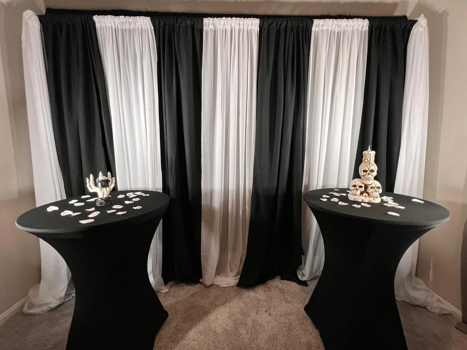 8' x 8' Black Polyester and White Chiffon Backdrop