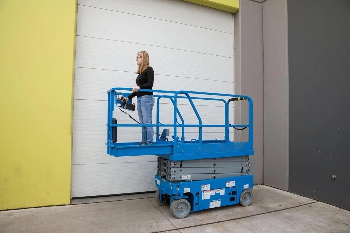 19 ft Scissor Lift