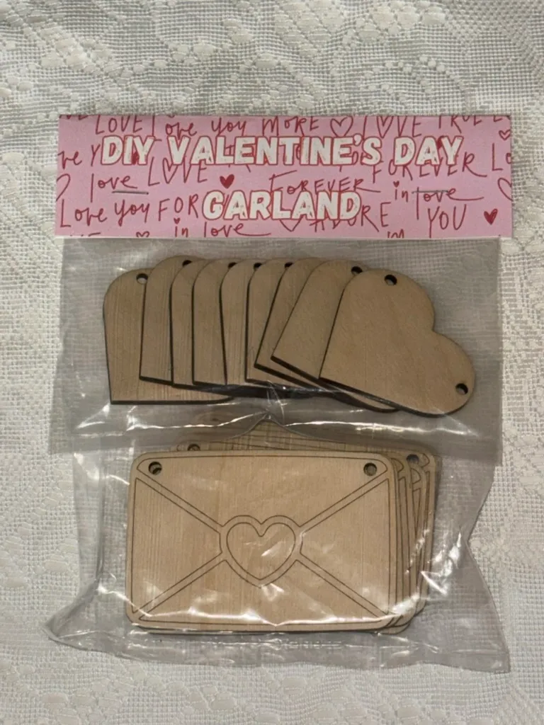 DIY Valentine's Day Garland