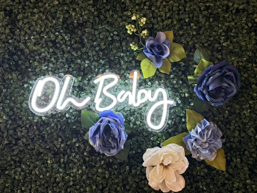 "Oh Baby" Neon Sign